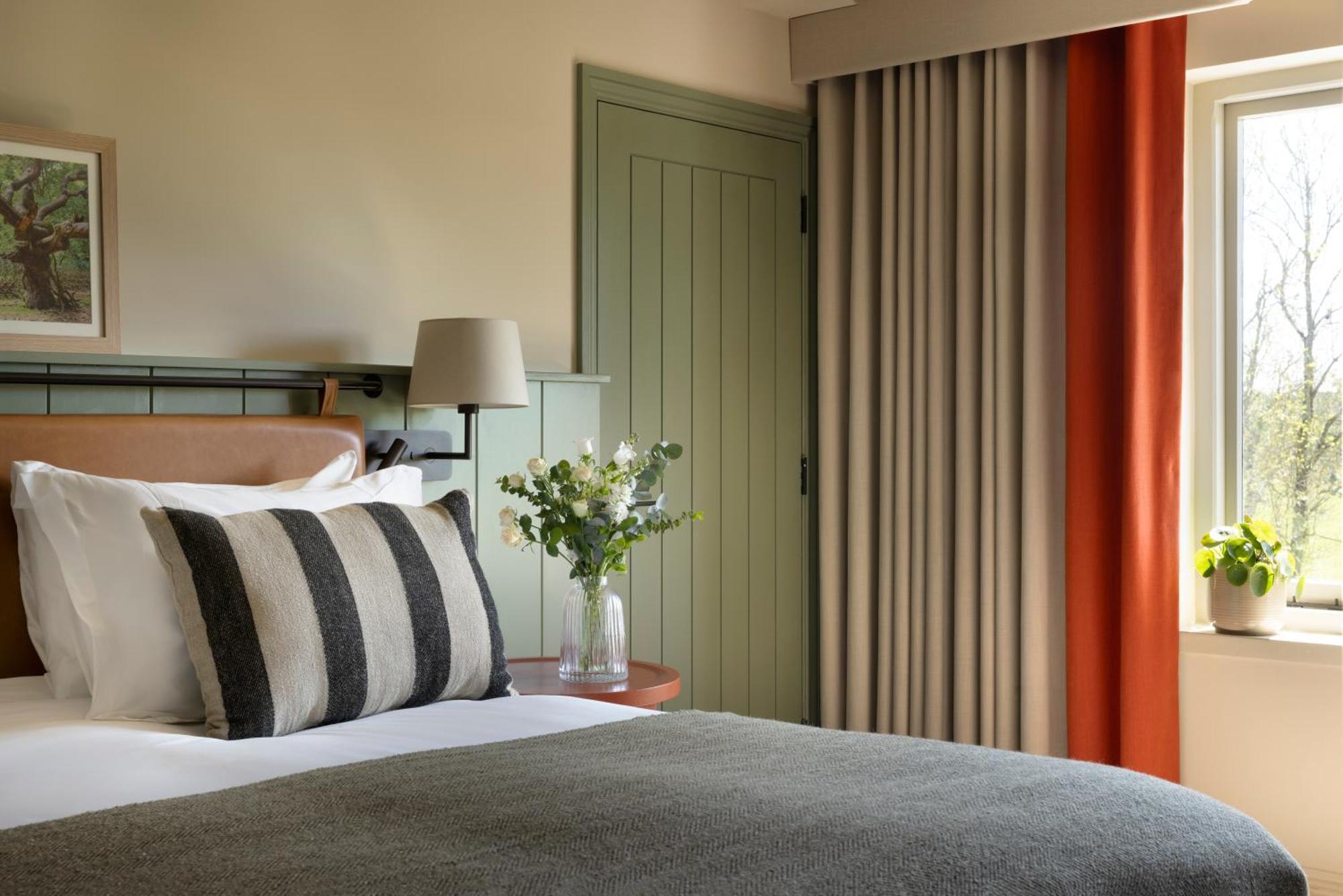 New Park Manor Hotel - A Luxury Family Hotel 브로큰허스트 외부 사진
