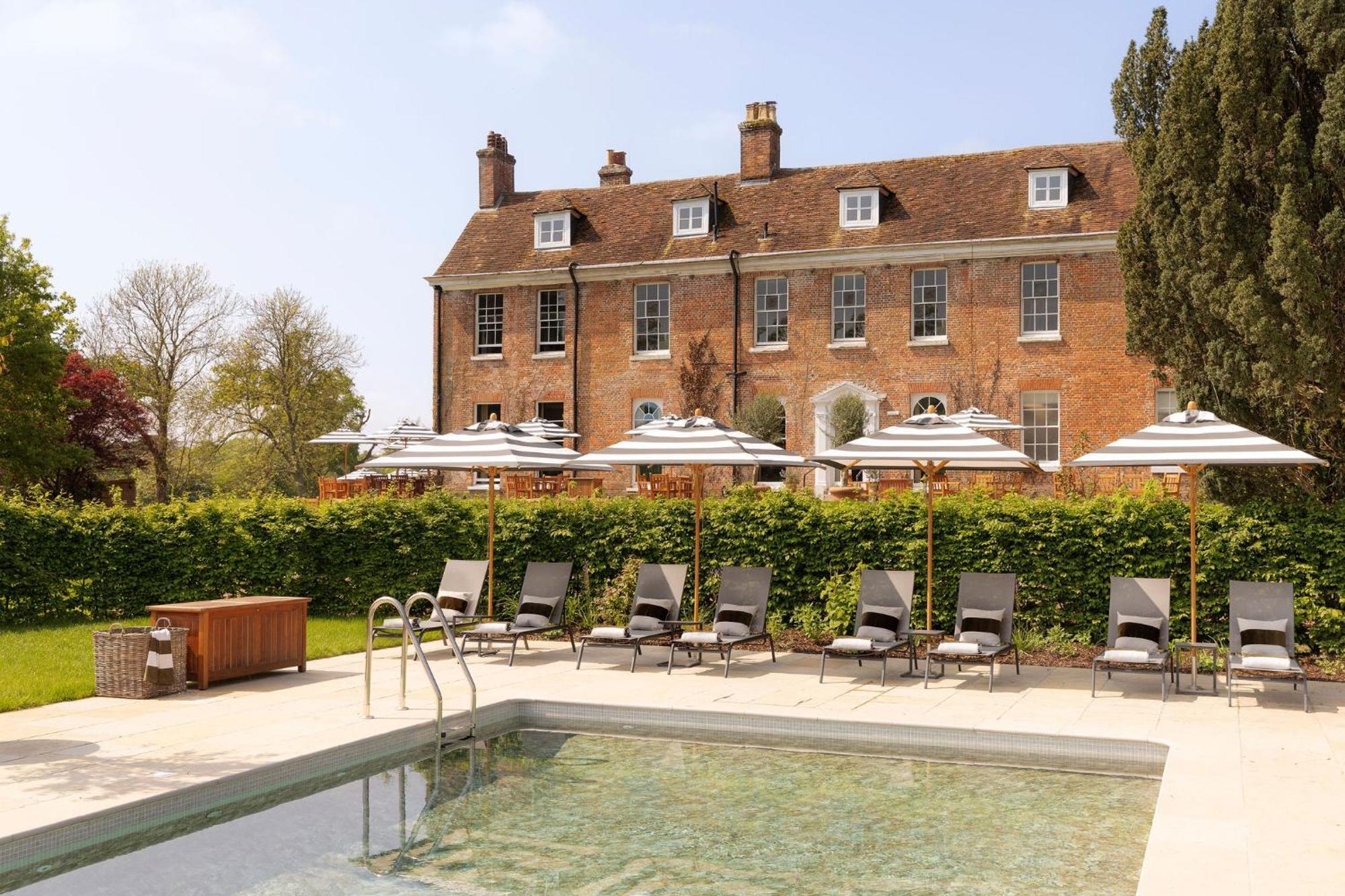 New Park Manor Hotel - A Luxury Family Hotel 브로큰허스트 외부 사진